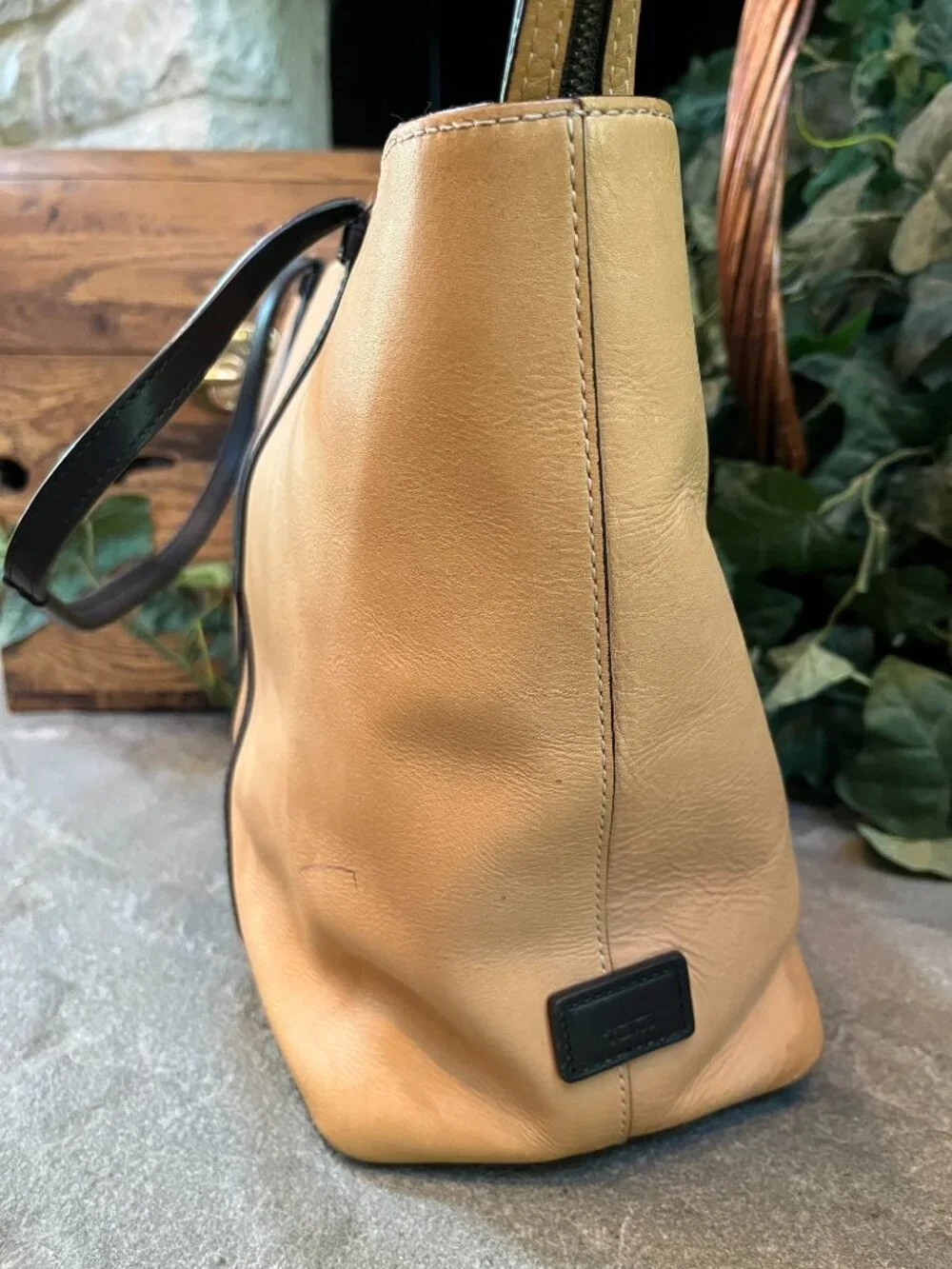 Tumi Sycamore Tote Bag In Bridle Leather Santa Monica Collection Large Purse